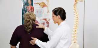 Chiropractor Offers Free Consultation